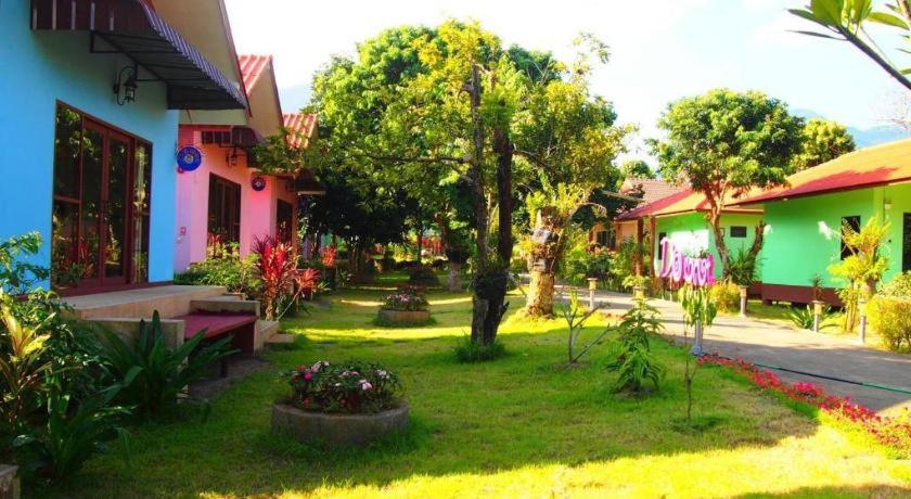 Donut Resort Mae Sai Exterior photo