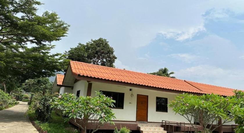 Donut Resort Mae Sai Exterior photo